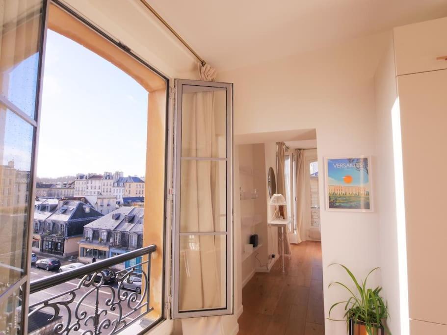 Charme Et Modernite Au Coeur Du Quartier St Louis Apartment Versailles Exterior photo